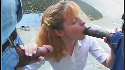 دختر شیرین نابود فيلم عاشقانه سكسي می شود توسط سه را cocks